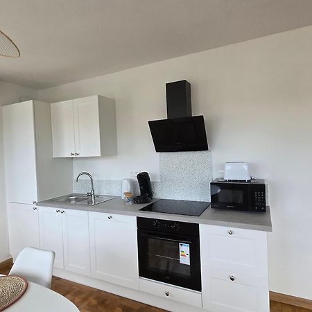 Le1Bis - T2 50 M2 Tout Equipe - Place De Parking Privee Sainte-Savine Екстер'єр фото